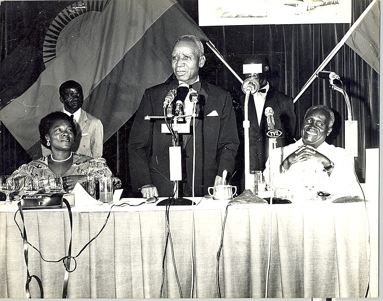 File:Dr Banda of Malawi and Kenneth Kaunda of Zambia.jpg