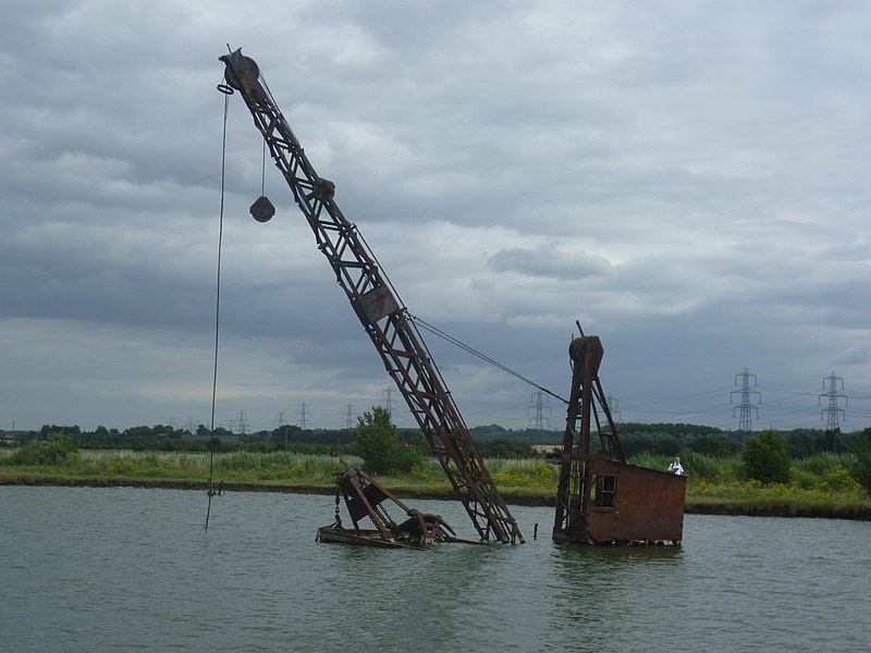 File:Drowned crane - geograph.org.uk - 3598115.jpg