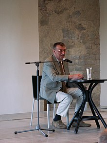 Dušan Třeštík preleganta pri Premislidoj en Arkidieceza muzeo en Olomouc