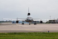 Lockheed L-1011 TriStar front view EGVN - Lockheed L-1011 Tristar K1 - Royal Air Force - ZD948 (40205452283).jpg