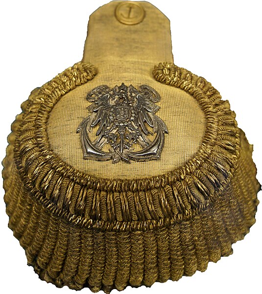 File:Epaulette de Marine allemande 12244.jpg