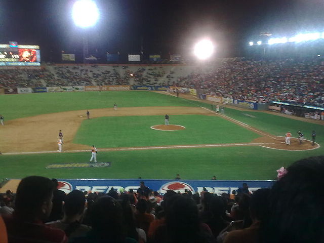 Concierto realizado en el estadio Luis Aparicio «El Grande» de Maracaibo  dejó a los fanáticos del béisbol venezolano consternados – Noticias  Digital58