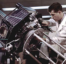 Explorer 18 počas inšpekcie v Goddardovom kozmickom stredisku
