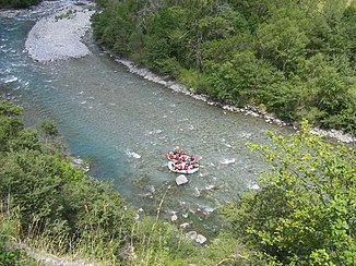 De rivier tussen Les Thuiles en Le Lauzet-Ubaye