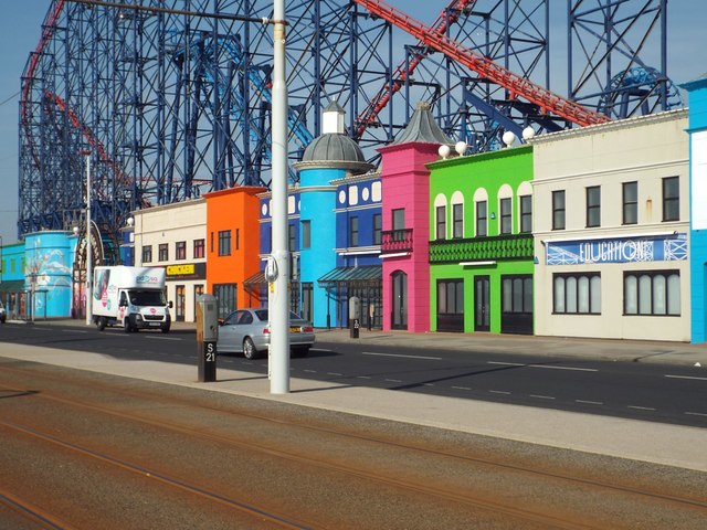 Image: False frontages to rollercoaster, Pleasure Beach, Blackpool   geograph.org.uk   4664907