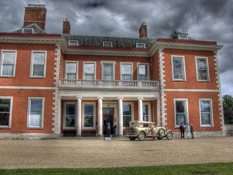 File:Fawley Court-7210152282.jpg