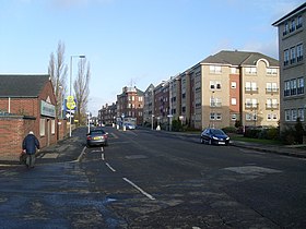 Flats on Riverford Road - geograph.org.uk - 1178344.jpg