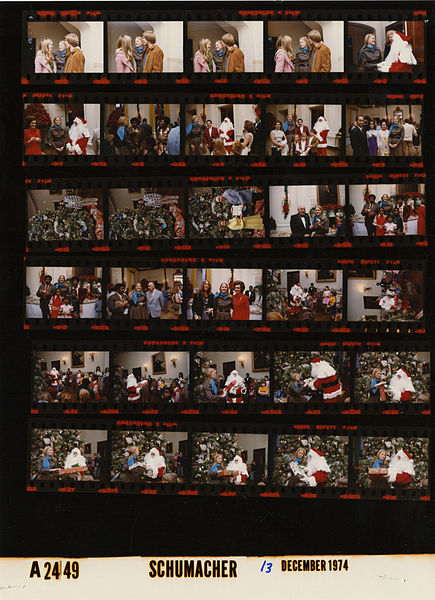 File:Ford A2449 NLGRF photo contact sheet (1974-12-13)(Gerald Ford Library).jpg