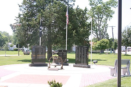 Forreston, IL Veterans Memorial 01.JPG