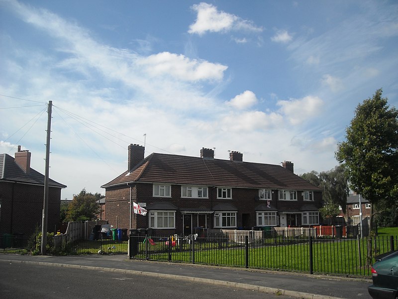 File:Freshfield Walk from Lingfield Road, Clayton - panoramio.jpg