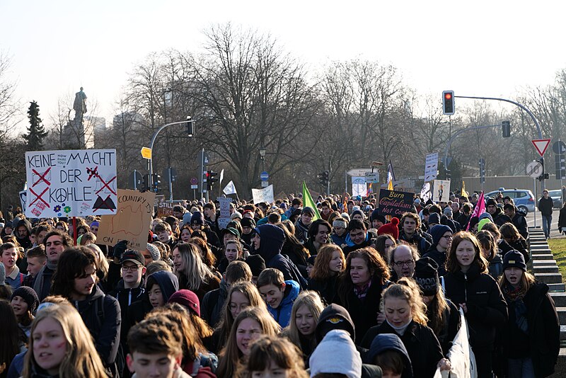 File:FridaysForFuture protest Berlin 2020-01-24 demonstration 70.jpg