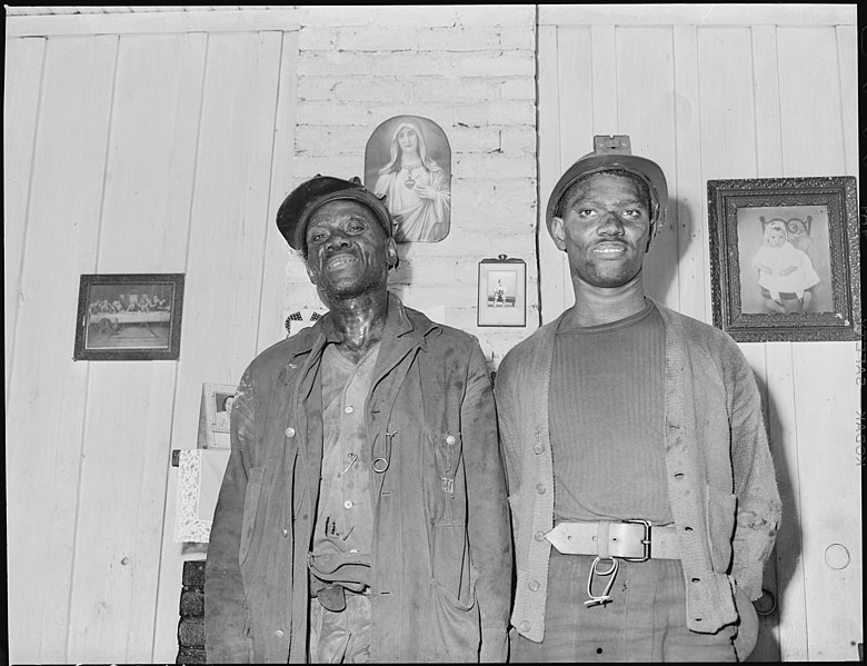 File:Furman Currington and his son, miners. Black Mountain Corporation, 30-31 Mines, Kenvir, Harlan County, Kentucky. - NARA - 541265.jpg