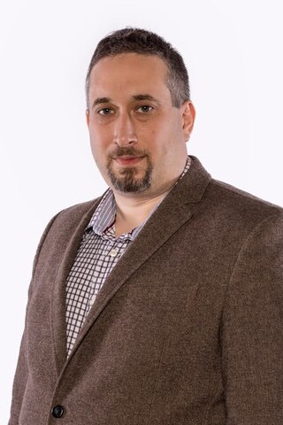 <span class="mw-page-title-main">Gabe Sapolsky</span> American wrestling executive