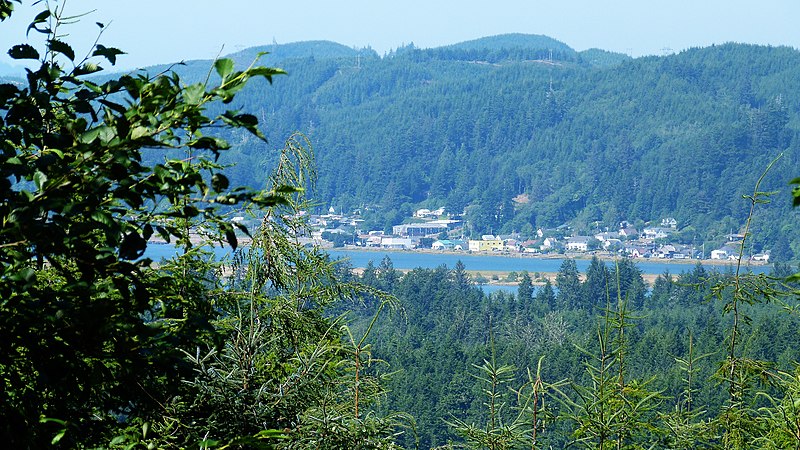 File:Gardiner from ridge road above Silver Creek - panoramio.jpg