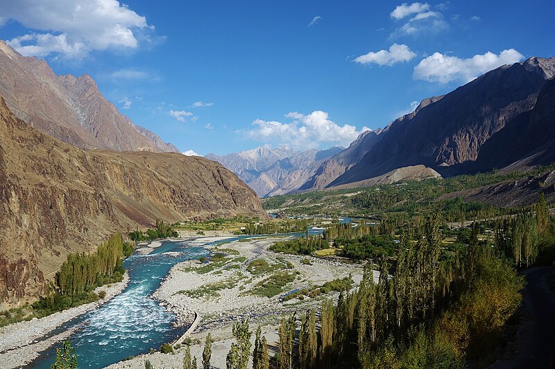 File:Ghizer valley.JPG