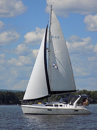 <span class="mw-page-title-main">Hunter 310</span> Sailboat class