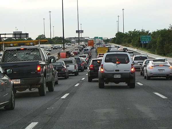 Traffic congestion on I-95 southbound in Baltimore