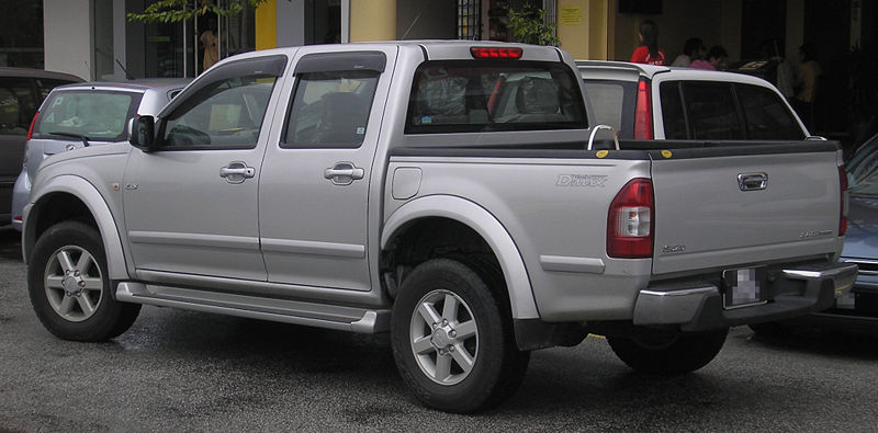 File:Isuzu D-Max (first generation) (rear), Serdang.jpg