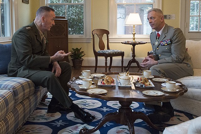 Joseph Dunford and François Lecointre during his first official visit in Washington, DC in 2018
