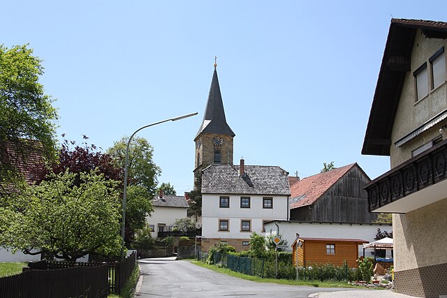 Burkersdorf mid Marienkirch im Hintagrund