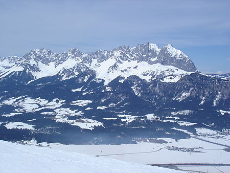 Kaisergebirge, view from south Kaisergebirge-sud.jpg