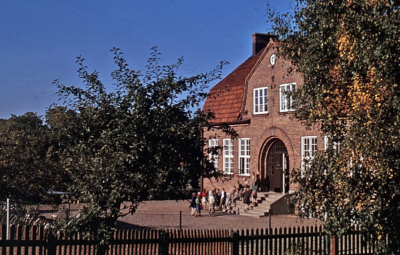 File:Kallingeskolan 1950.jpg