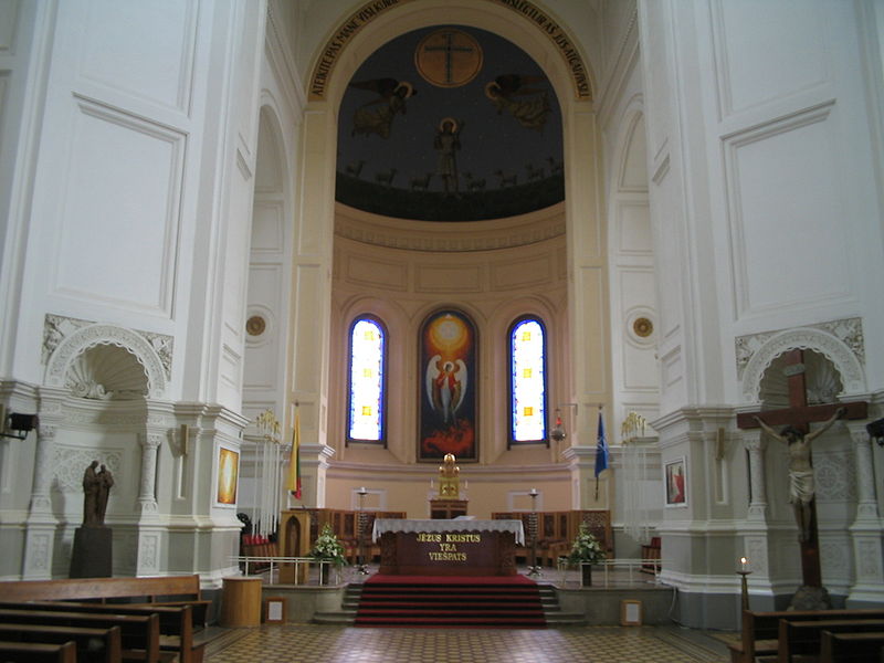 File:Kaunas-Soboras Church Interior.jpg