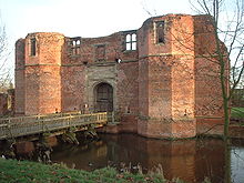 The exterior of the gatehouse Kirby Muxloe 2.jpg