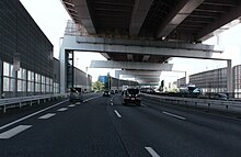 国道23号北崎IC出口への分岐部 直上は伊勢湾岸自動車道