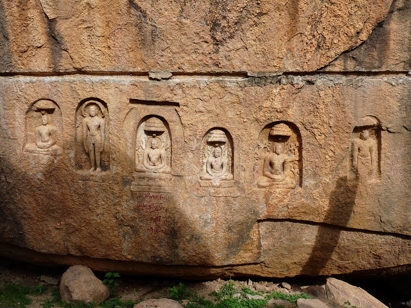 File:Kizhavalavu (Kilavalavu) -Jain Sculptures.JPG