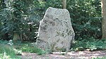 La gran levée de piedra de Silly-En-Gouffern.JPG