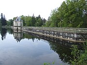 Le barrage du lac des Settons