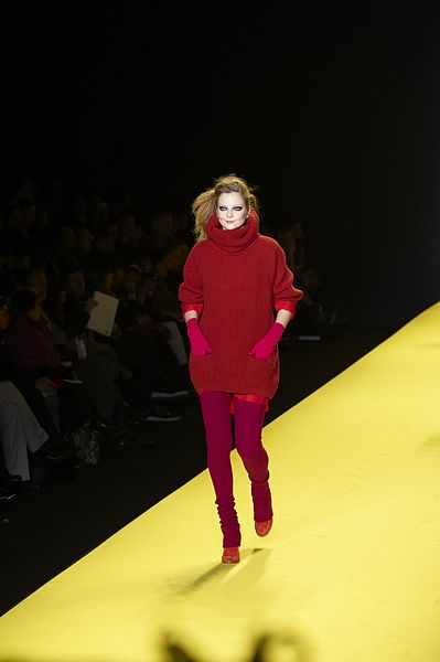 File:Lacoste Fall-Winter 2010 027.jpg