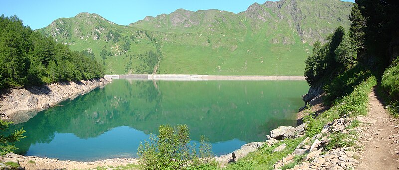 File:Lago del Ritom.jpg