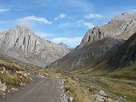 Lake Pumacocha Rock Formations.JPG