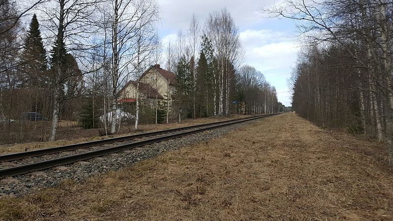 File:Liperi railway station 2017.jpg