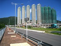 2009年开通初期的康城路，天桥仍未兴建