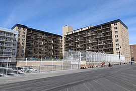 Building on Long Beach boardwalk