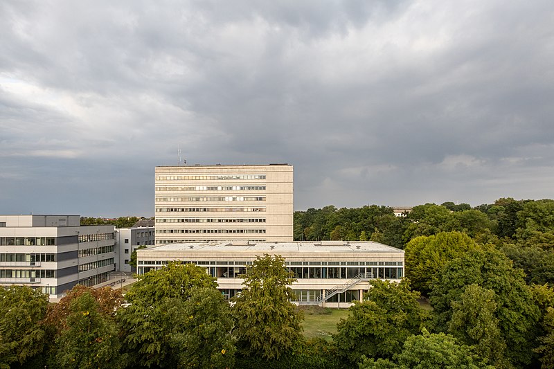 File:Münster, Parkhaus am Coesfelder Kreuz -- 2019 -- 0023.jpg