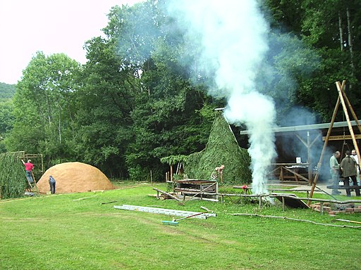 Walhausener Köhlertage (Köhlerei und Teerschwelerei)