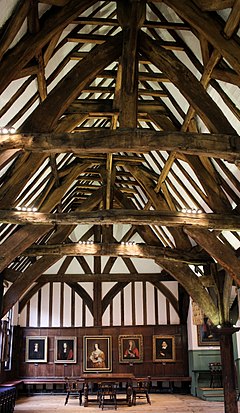 Merchant Adventurers' Hall struttura in legno.jpg