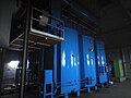 明潭發電廠抽蓄機組主變壓器，安裝於地下廠房內，六部機組共分別使用六部主變壓器。