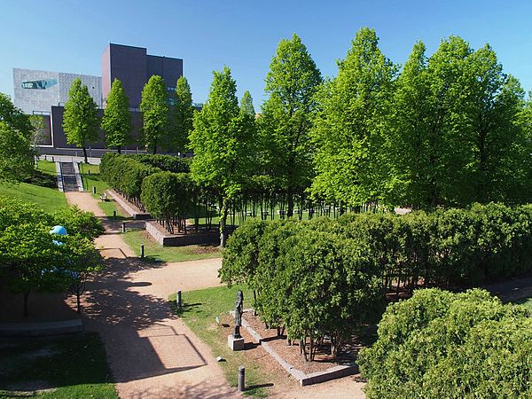 The Minneapolis Sculpture Garden