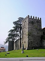 Muralhas Fernandinas1 (Oporto) .JPG