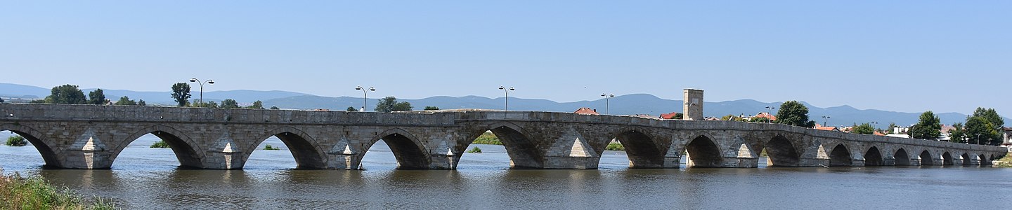 Arc bridge of Mustafa Pasha in Svilengrad Photograph: VladislavNedelev