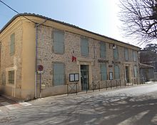 Photographie représentant la mairie du village de Ners.