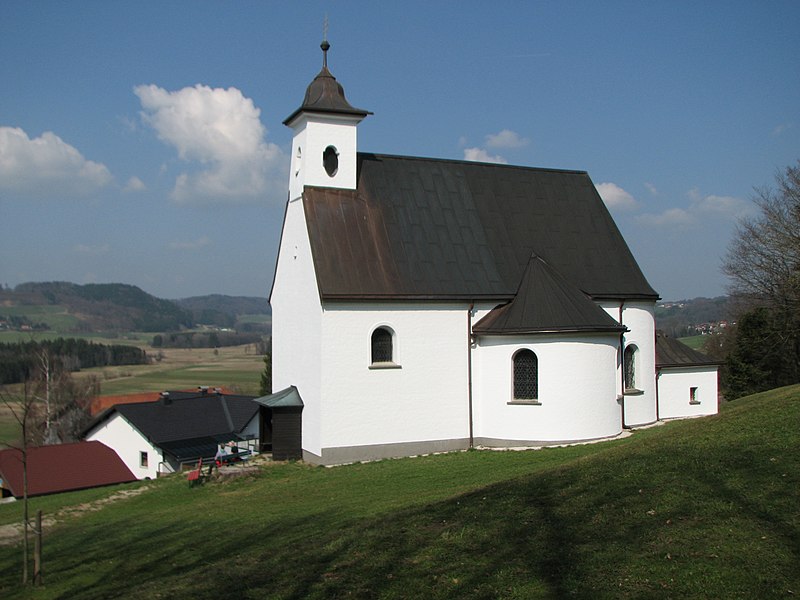 File:Nußdorf Filialkirche 14 Nothelfer.JPG