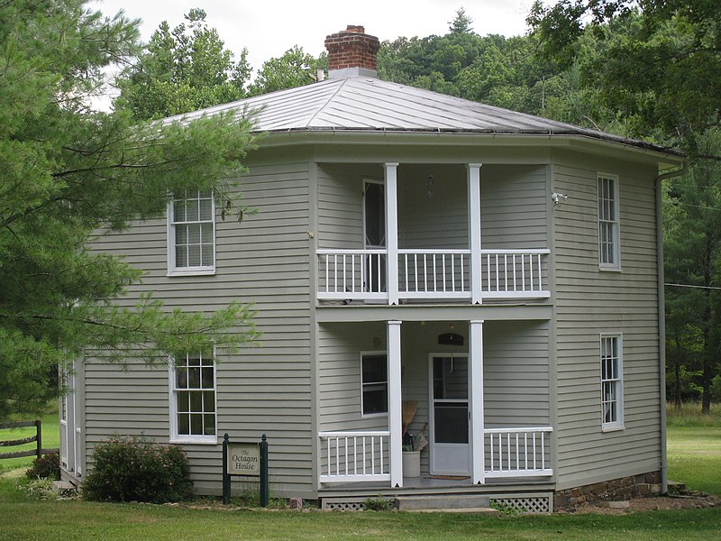 File:Octagon House Capon Springs WV 2009 07 19 03.JPG