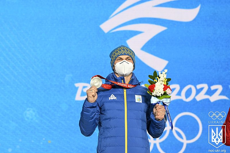 File:Oleksandr Abramenko at the 2022 Winter Olympics awording ceremony (6).jpg