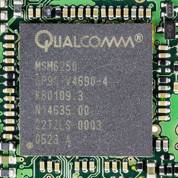 File:Option PC Card GT 3G Quad - Qualcomm MSM6250-8496.jpg